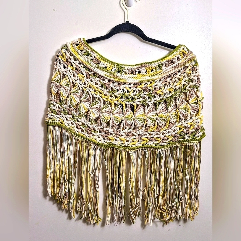 Nwt Boho Chic Embossed Crochet Cotton Shrug/Cowl